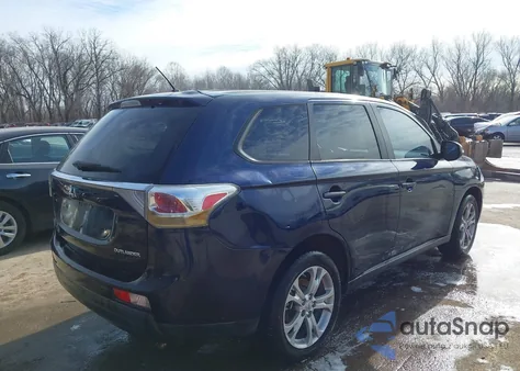 2014 Mitsubishi Outlander Se z USA, uszkodzony, nr VIN JA4AD3A38EZ017208